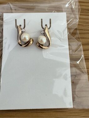 Gold Pearl Accent Stud Earrings - Unbranded